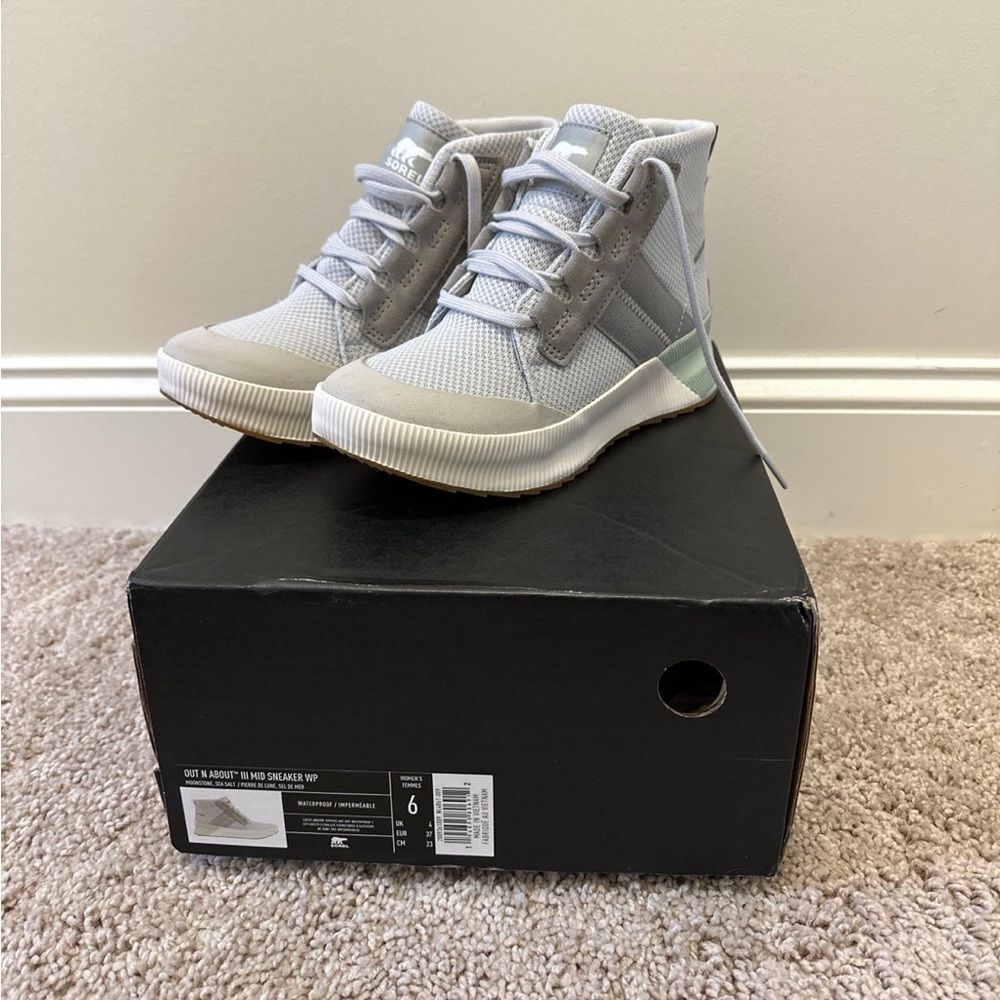 NIB Sorel out and about lll mid sneaker WP